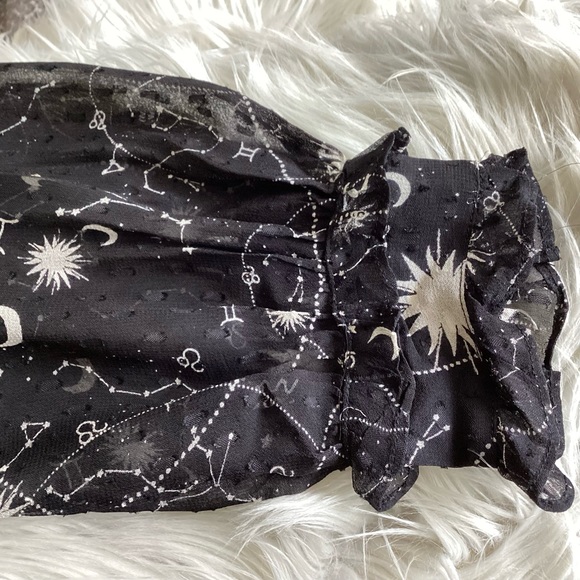 Anthropologie Celestial Puff Sleeve Top Med - Picture 11 of 13